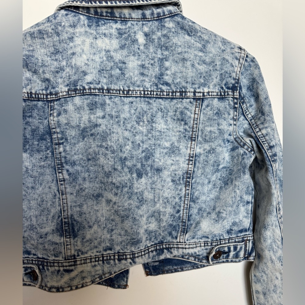 Jean jacket - Picture 8 of 10